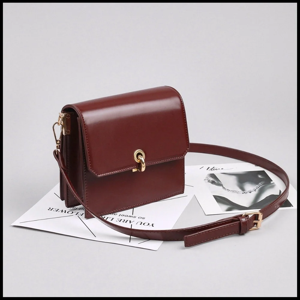 NEW ROME Crossbody / Shoulder Bag - Picture 4 of 8